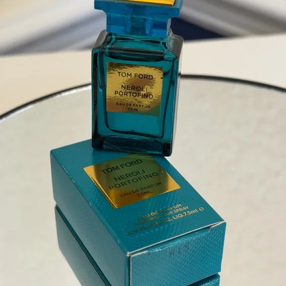 Tom Ford Neroli Portofino eau de parfum travel spray 7.5ml - Picture 9 of 10